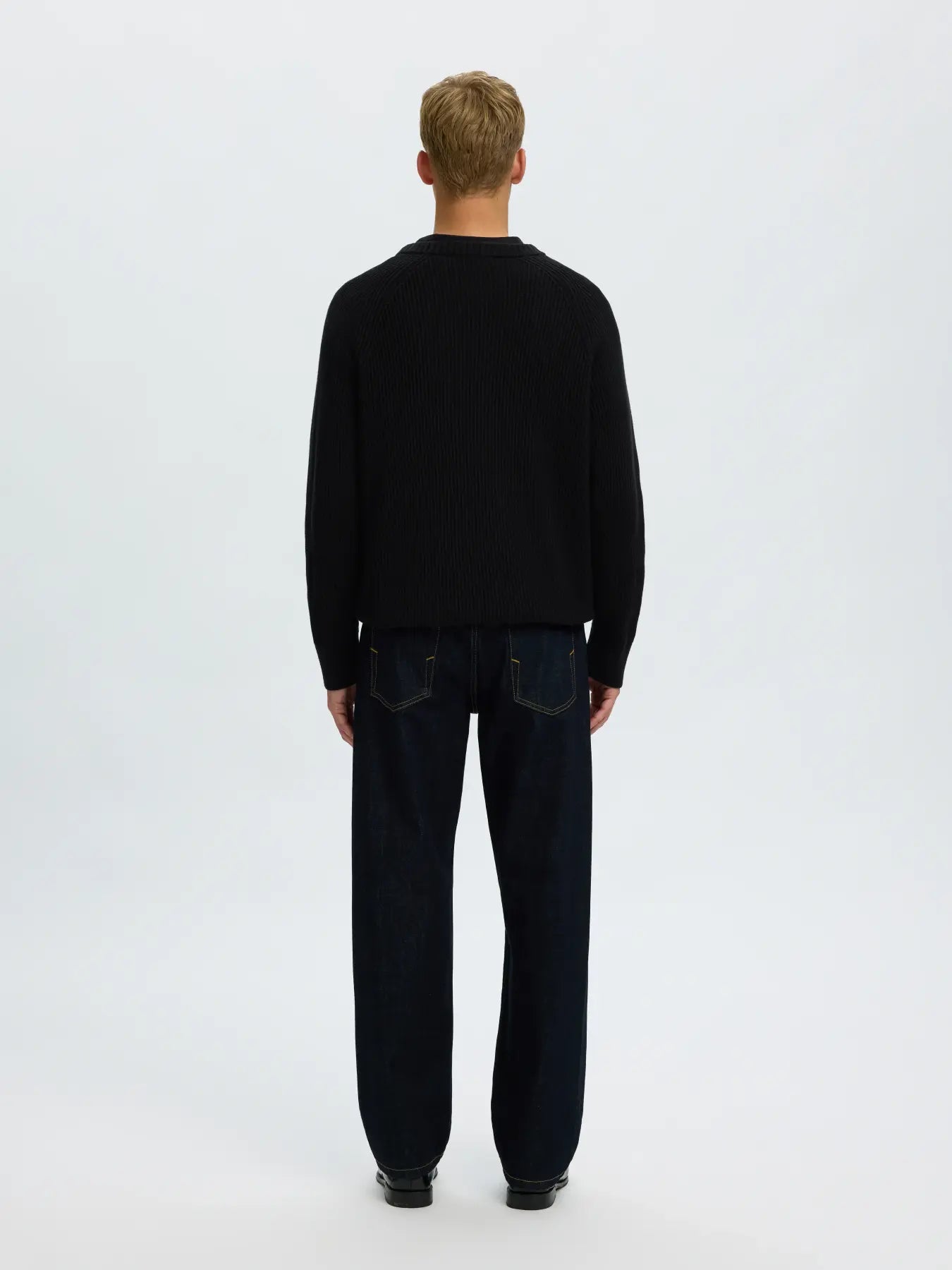 Selected Braun Relaxed Knit Crew - Black