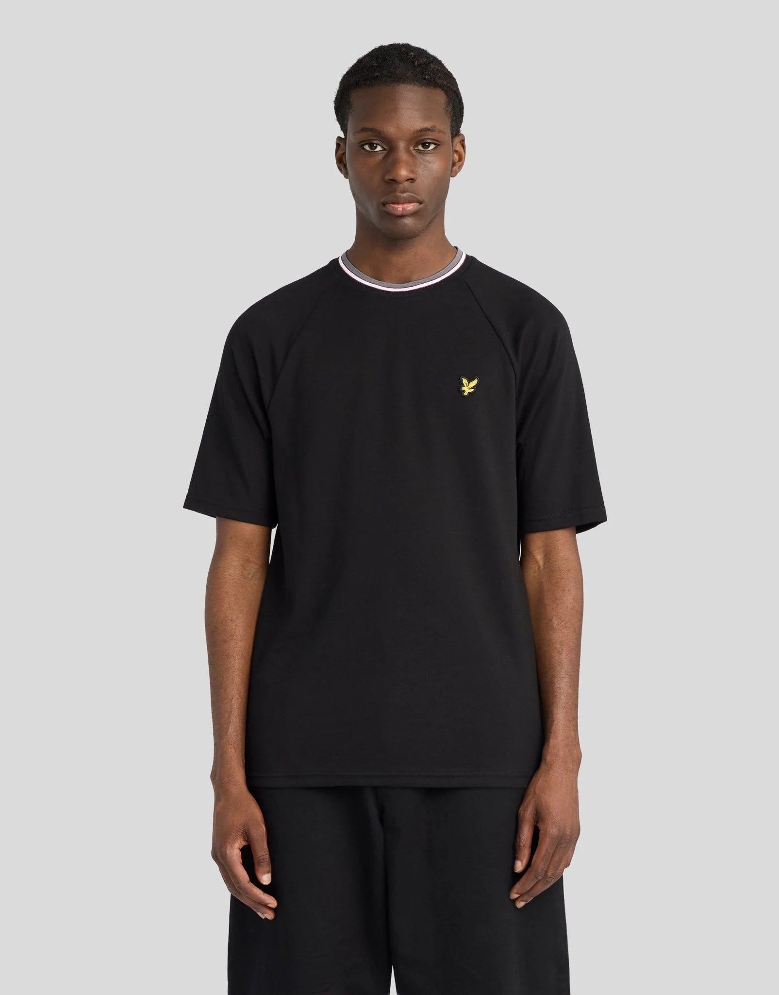Lyle & Scott Kontrastkrage T-shirt - Svart
